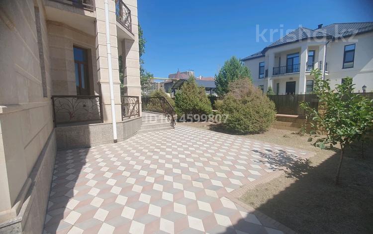 Жеке үй · 8 бөлме · 352.5 м² · 12.88 жүзд., Самал-2 ш/а, Толеметова 70/1 — Напротив городка тулпар, парк миллениум, бағасы: 350 млн ₸ в Шымкенте, Абайский р-н — фото 2