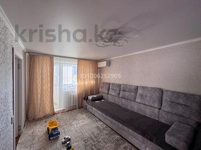 4-комнатная квартира · 60.3 м² · 2/5 этаж, Сатпаев 102 — В центре города за 19.5 млн ₸