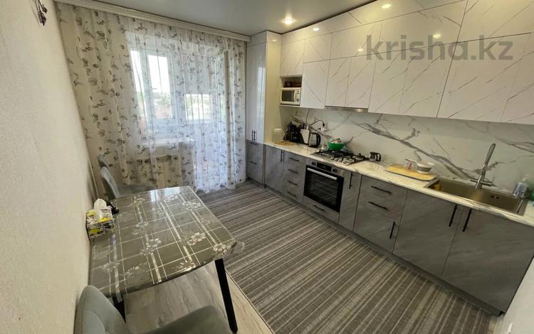 2-бөлмелі пәтер · 50 м² · 6/6 қабат, Садовая 100К, бағасы: 24.5 млн ₸ в Костанае — фото 2