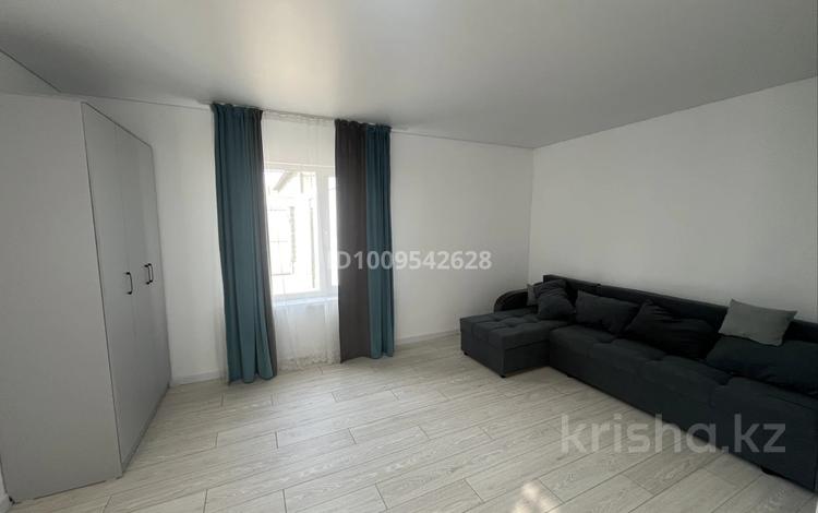 1-комнатная квартира · 38 м² · 1/2 этаж, мкр Кайрат 15 — Сарыбулак за 180 000 〒 в Алматы, Турксибский р-н — фото 2