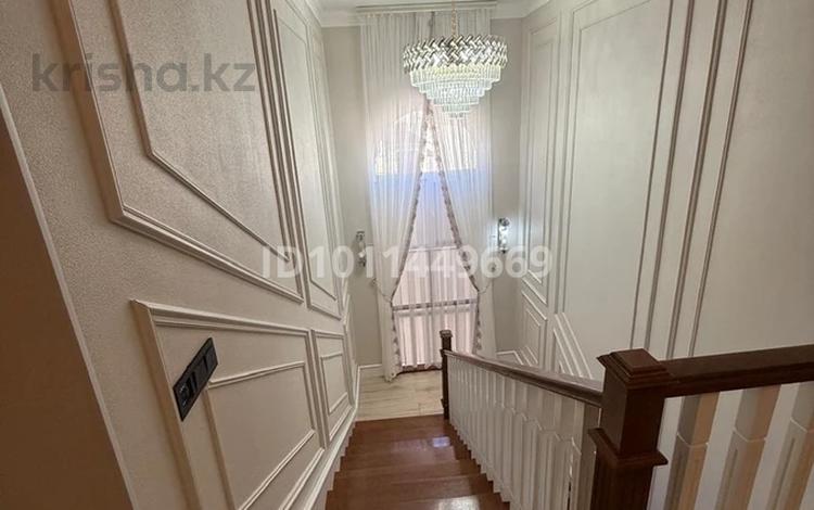 Часть дома · 6 комнат · 300 м² · 2 сот., мкр "Шыгыс 1" 289/8 за 80 млн ₸ в Актау, мкр "Шыгыс 1" — фото 2