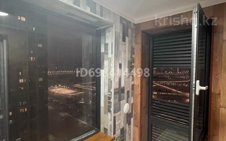 1-комнатная квартира · 41 м² · 18/24 этаж, Кабанбай батыра 48/7 за 270 000 ₸ в Астане — фото 2