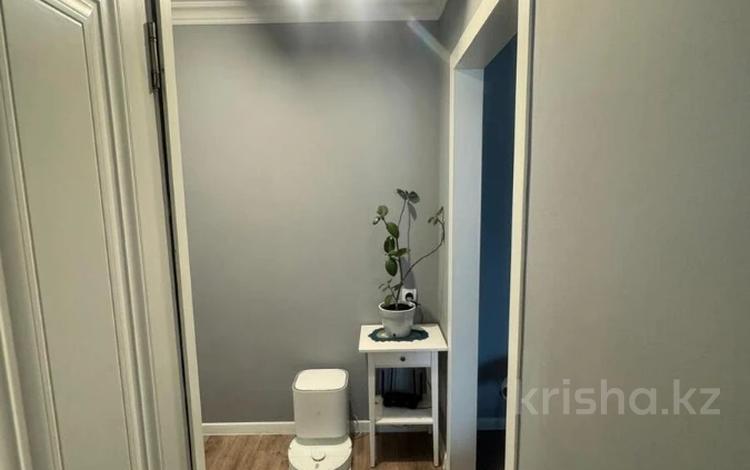 1-бөлмелі пәтер · 35 м² · 4/5 қабат, Кабанбай батыра 314, бағасы: 32.5 млн ₸ в Алматы, Алмалинский р-н — фото 2