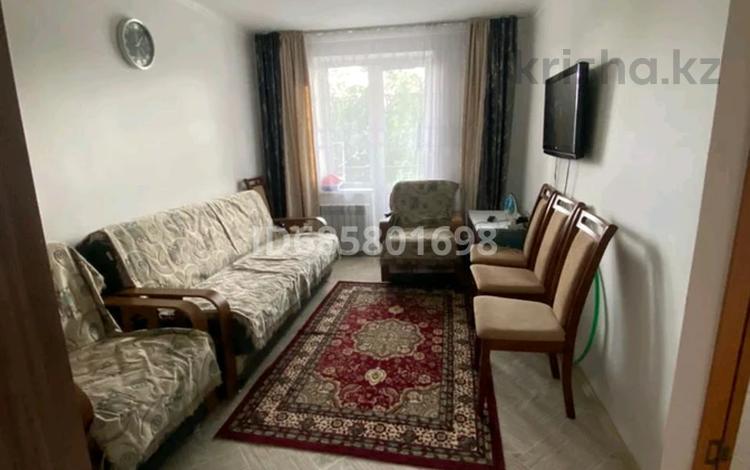 3-бөлмелі пәтер · 70 м² · 4/5 қабат, Кабанбай батыр 26, бағасы: 17 млн ₸ в Сарканде — фото 2