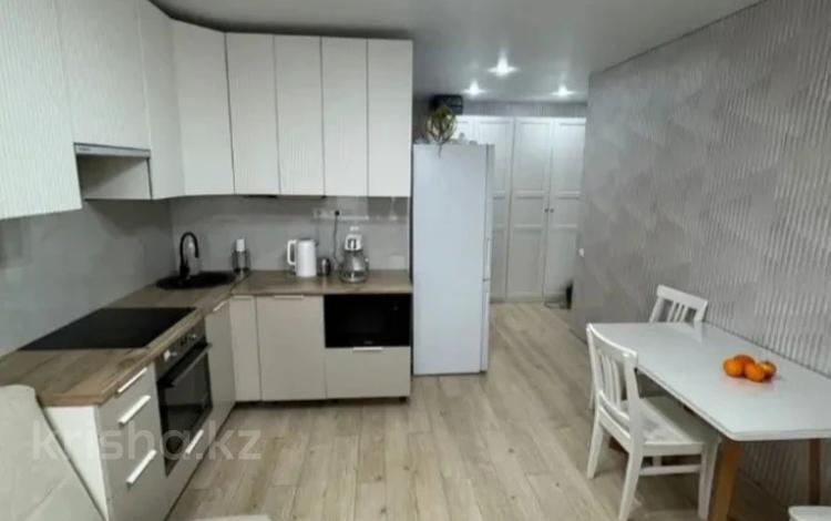 2-бөлмелі пәтер · 43.7 м² · 2/5 қабат, Микрорайон Береке 37, бағасы: 25.5 млн ₸ в Костанае — фото 2