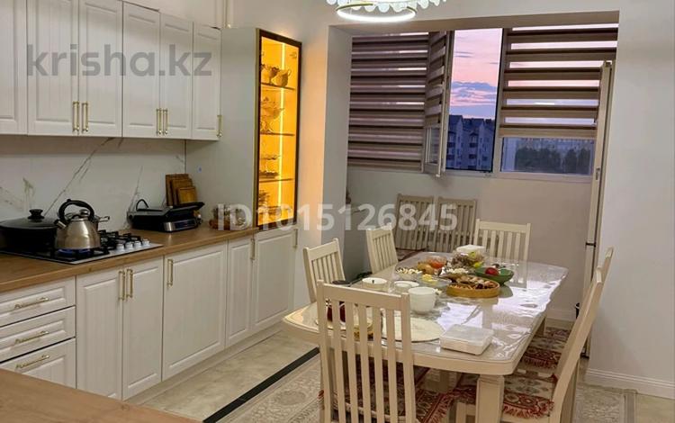 3-комнатная квартира · 106.7 м² · 5/9 этаж, мкр. Алтын орда за 46 млн ₸ в Актобе — фото 2