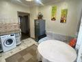 2-комнатная квартира · 60 м² · 4/8 этаж, Макатаева 53 — Пушкина за 23 000 ₸ в Алматы, Медеуский р-н — фото 3