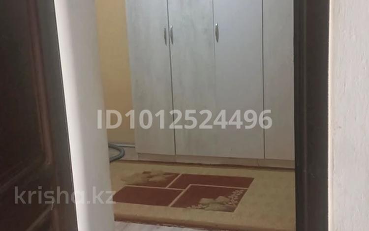 2-бөлмелі пәтер · 66 м² · 4/5 қабат, мкр. Сырдария 12 — обл. Акимат, бағасы: 21 млн ₸ в  — фото 4