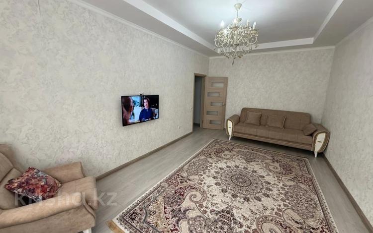 2-комнатная квартира · 79.9 м² · 3/5 этаж, мкр. Алтын орда, молдагуловой за 25.5 млн ₸ в Актобе — фото 2