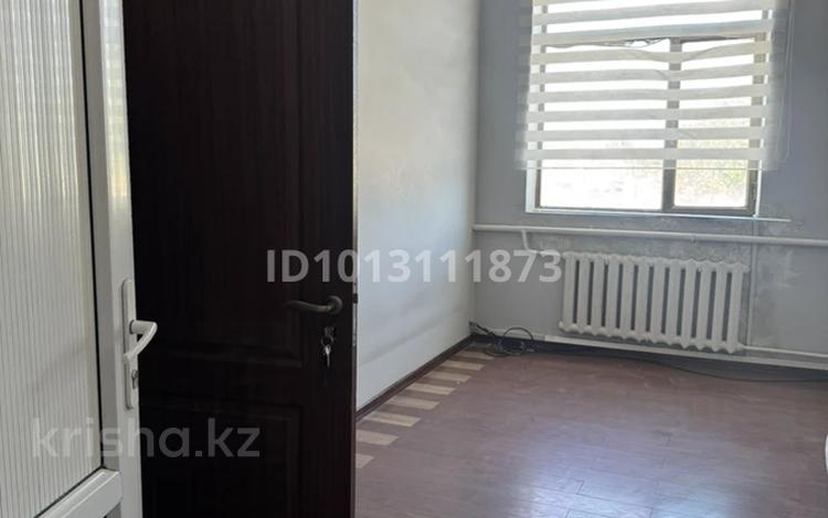 Свободное назначение, офисы, салоны красоты, кабинеты и рабочие места · 30 м² за 40 000 ₸ в  — фото 2