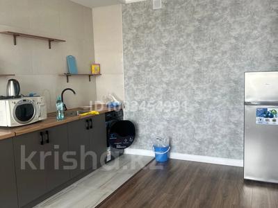 2-бөлмелі пәтер · 85 м² · 9/10 қабат, 17-ш/а. 24/1, бағасы: 20 000 ₸ в Актау, 17-й мкр