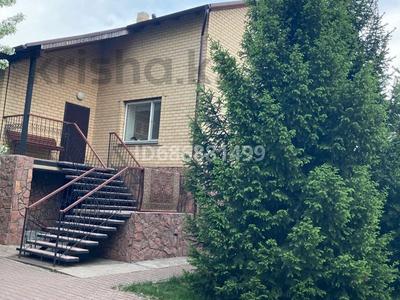 Отдельный дом • 7 комнат • 280 м² • 15 сот., Переулок Ойтоган 6 за 250 млн 〒 в Астане, Алматы р-н