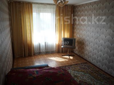 1-комнатная квартира, 36 м², 1 этаж посуточно, Исы Байзакова, 137 за 6 000 〒 в Павлодаре