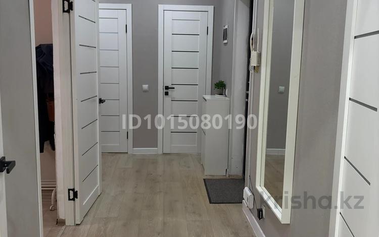 2-комнатная квартира · 59.6 м² · 4/9 этаж, мкр. Зачаганск пгт, Мкр. Зачаганск пгт ул Бирлик 35 за 23 млн ₸ в Уральске — фото 2