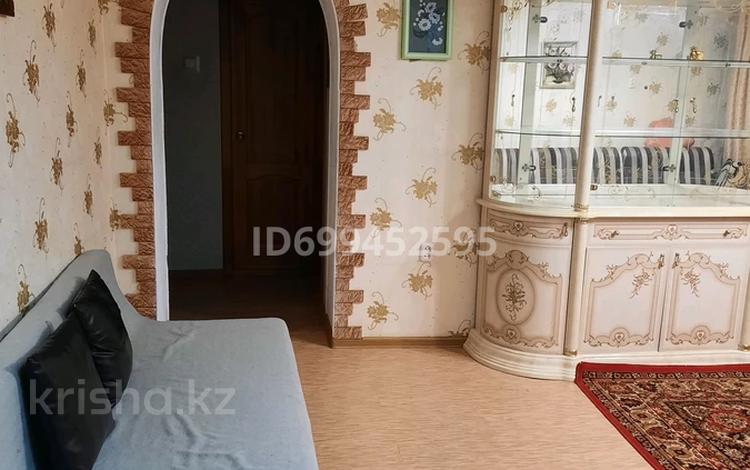 3-комнатная квартира · 75 м² · 2/10 этаж, проспект Абая 71/1 — Айтиева за 23 000 ₸ в Уральске, мкр Школьник — фото 2
