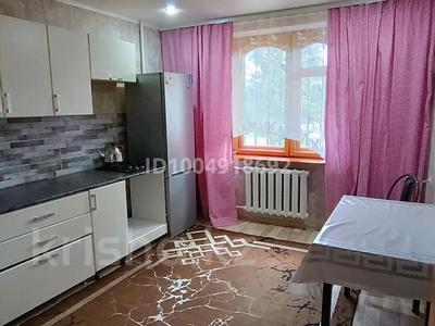 2-бөлмелі пәтер · 51 м² · 2/5 қабат, мкр Северо-Восток 46/1 — Магазин «Нива», бағасы: 180 000 ₸ в Уральске