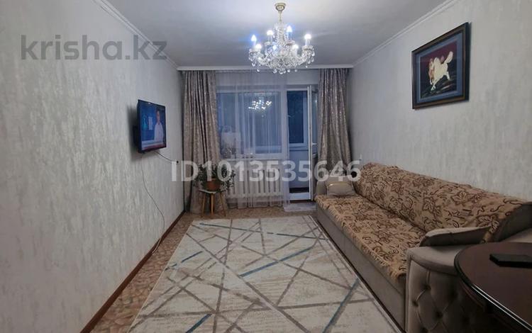 2-комнатная квартира · 44.4 м² · 2/5 этаж, Майкудук, Майкудук, 12й микрорайон 67а за 10.5 млн ₸ в Караганде, Алихана Бокейханова р-н — фото 2