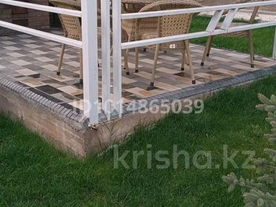 Жеке үй · 4 бөлме · 140 м² · 10 жүзд., Қайнар Бұлақ, Садовая 3 — На против полицейского пункта, бағасы: 68 млн ₸ в Шымкенте, Абайский р-н