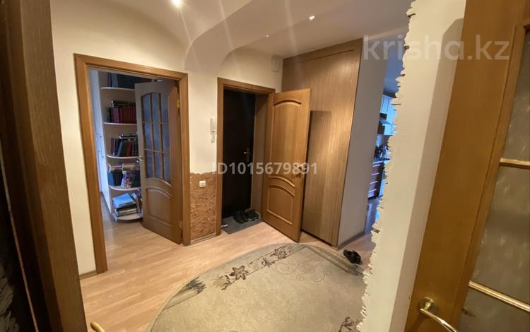 4-бөлмелі пәтер · 92 м² · 4/4 қабат, Абая 109А — Манаса, бағасы: 600 000 ₸ в Алматы, Алмалинский р-н — фото 2