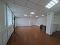 Офисы, склады, образование, кабинеты и рабочие места, студии · 500 м² за 500 000 ₸ в Караганде, Казыбек би р-н — фото 8