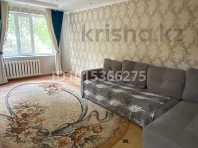 4-комнатная квартира · 80 м² · 2/5 этаж, мкр Шанхай, металлург 5 Б — металлургов за 15 млн ₸ в Актобе
