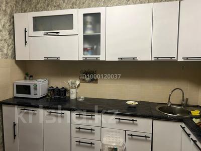 Пәтерлер в Алматинской обл.: 3-бөлмелі пәтер · 83 м² · 4/5 қабат, 4мкр 41, бағасы: 32 млн 〒 3-бөлмелі пәтер · 83 м² · 4/5 қабат, 4мкр 41, бағасы: 32 млн 〒 в Конаеве (Капчагай)