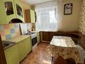 3-бөлмелі пәтер · 64 м² · 5/5 қабат, Рубежинская 31/1 — Универмаг, бағасы: 17 млн ₸ в Уральске, мкр Школьник
