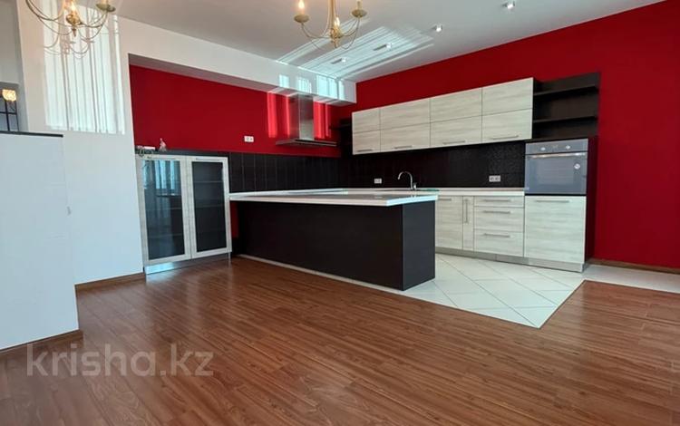 3-бөлмелі пәтер · 130 м² · 15/18 қабат, Достык 97, бағасы: 120 млн ₸ в Алматы, Медеуский р-н — фото 2