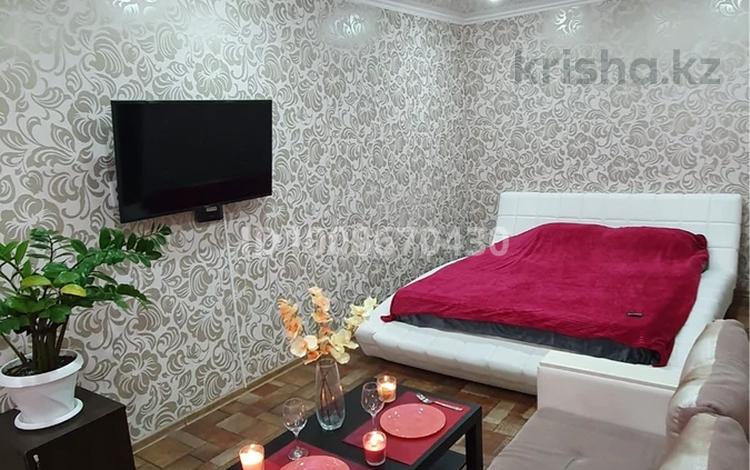 1-комнатная квартира · 36 м² · 12/12 этаж, 50 лет Октября 40а — Ленина за 13 000 ₸ в Рудном — фото 2