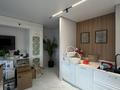 5-бөлмелі пәтер · 200 м² · 3 қабат, Достык 13, бағасы: ~ 1.9 млн ₸ в Астане, Есильский р-н — фото 3