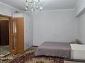 1-комнатная квартира · 60 м² · 2/7 этаж, Айтеке би 83 за 250 000 ₸ в Алматы, Алмалинский р-н — фото 2