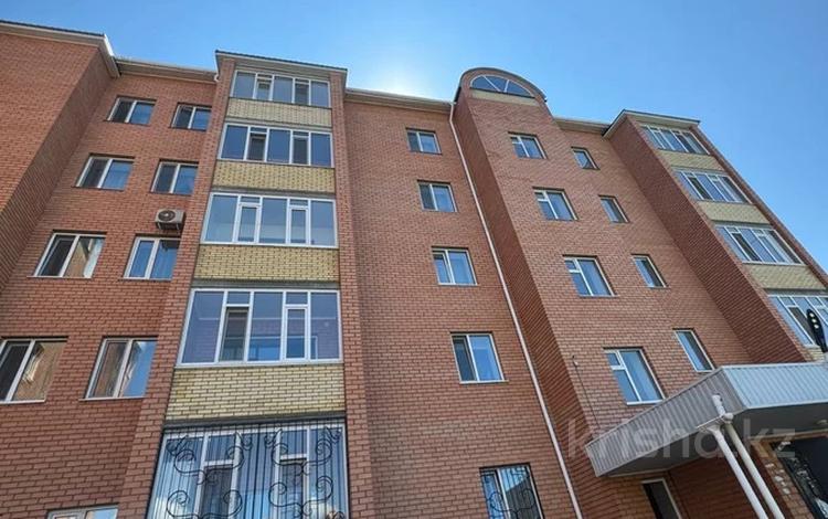 3-комнатная квартира, 78.6 м², 4/5 этаж, Кошкарбаева 44