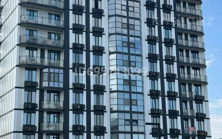 1-комнатная квартира · 46 м² · 2/9 этаж, мкр Центральный, Айтике Би 30а за 300 000 〒 в Атырау — фото 9