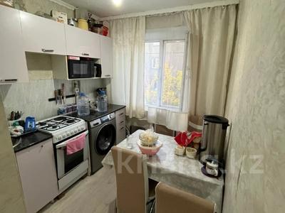 3-бөлмелі пәтер · 62 м² · 4/5 қабат, 18-шағынаудан 1, бағасы: 16.8 млн ₸ в Караганде, Алихана Бокейханова р-н