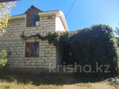 Отдельный дом · 7 комнат · 269.6 м² · 10 сот., Жибек жолы 7 за 41 млн ₸ в Актобе, жилой массив Заречный-3