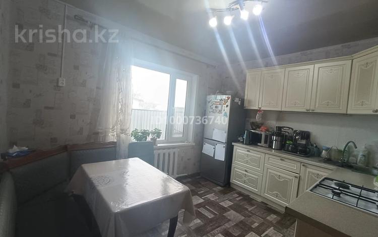 Отдельный дом · 3 комнаты · 80 м² · 6 сот., Дзержинского — Рядом школа-гимназия за 14 млн ₸ в Макинске — фото 2