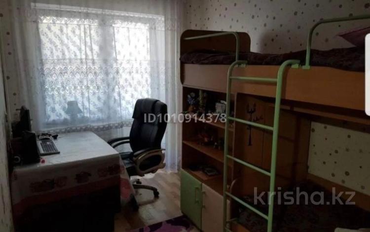 3-бөлмелі пәтер · 69 м² · 2/4 қабат, Сакен Сейфуллин — Сейфуллина/Рыскулова мкр Талас Торговый дом Руслан, бағасы: 30 млн ₸ в Таразе — фото 2