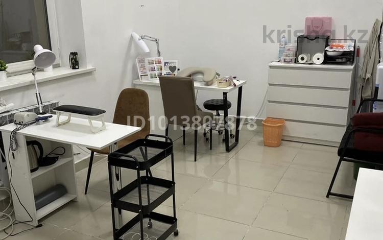 Дүкендер мен бутиктер, сұлулық салондары · 19 м², бағасы: 40 000 ₸ в Алматы, Ауэзовский р-н — фото 2