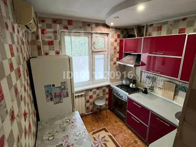 4-бөлмелі пәтер · 61.6 м² · 3/5 қабат, мкр Строитель, Циолковского 6, бағасы: 19 млн ₸ в Уральске