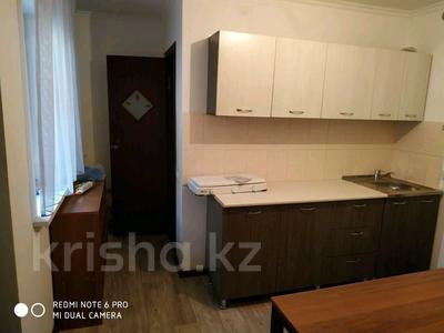 1-комнатная квартира, 24 м², 2/2 этаж помесячно, Жарсуат — Сейфуллина --- Жансугурова за 130 000 〒 в Алматы