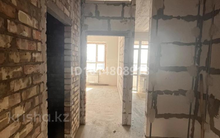 2-комнатная квартира · 40.5 м² · 9/12 этаж, ​067-й учетный квартал участок 502 за 16.5 млн ₸ в Караганде, Алихана Бокейханова р-н — фото 3