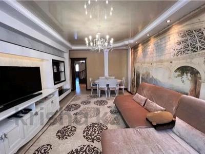 5-комнатная квартира · 176 м² · 5/6 этаж, Майкудук, Майкудук, мкр Голубые пруды за 73 млн 〒 в Караганде, Алихана Бокейханова р-н