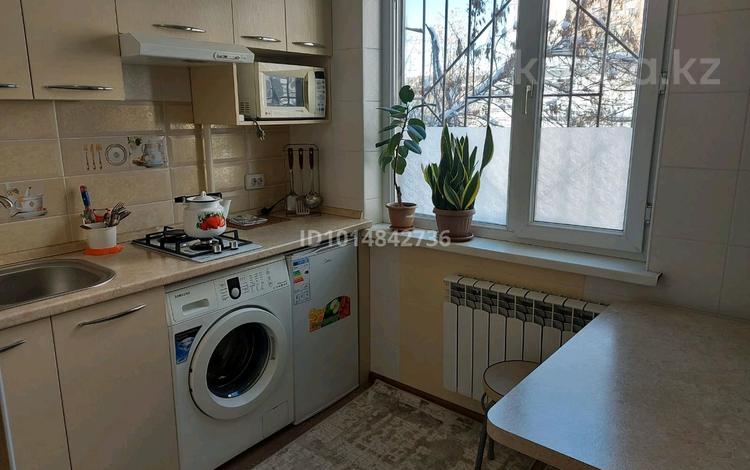 1-комнатная квартира · 38 м² · 2/5 этаж, 8-й микрорайон за 16.5 млн ₸ в Шымкенте, Туран р-н — фото 2