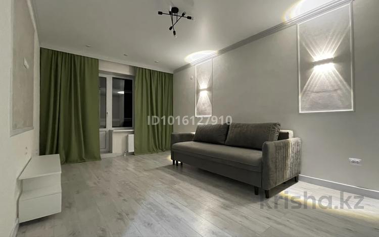 2-комнатная квартира · 64.8 м² · 1/5 этаж, Академическая за 220 000 ₸ в Караганде, Казыбек би р-н — фото 2