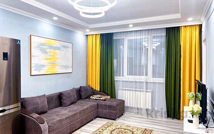 2-комнатная квартира · 70 м² · 1/9 этаж, 12-й мкр 64 — ТРК АКТАУ МОРЕ АКВАПАРК ЦЕНТР ГОРОДА за 10 000 〒 в Актау — фото 2