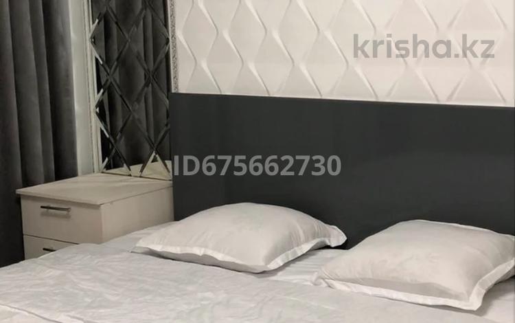 1-бөлмелі пәтер · 50 м² · 1/5 қабат, мкр Нурсая, бағасы: 10 000 ₸ в Атырау — фото 2