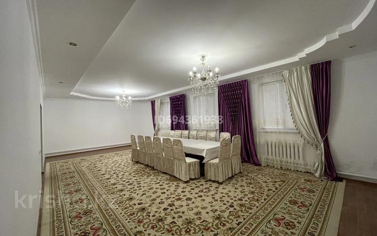 Жеке үй · 4 бөлме · 150 м² · 250 жүзд., Атамұра -ш/а., 10 7 — Сұлтан Бейбарыс и Курманғазы, бағасы: 35 млн ₸ в Атырау, мкр Атамура — фото 2