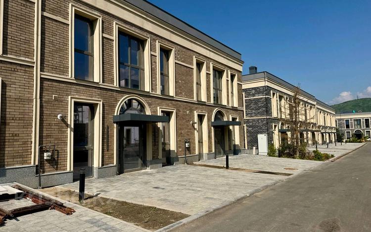 5-комнатная квартира · 245.5 м² · 2/3 этаж, мкр Нурлытау (Энергетик), ​14-я улица, 2035 94 за 155 млн ₸ в Алматы, Бостандыкский р-н — фото 2