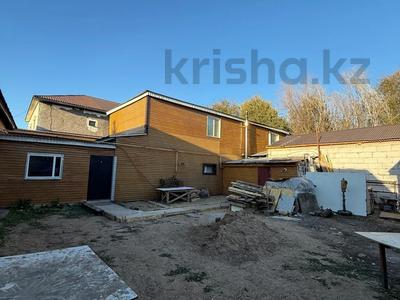 Отдельный дом · 5 комнат · 570 м² · 10 сот., Жумабаева — Момышулы жумабаева за 160 млн 〒 в Астане, Алматы р-н