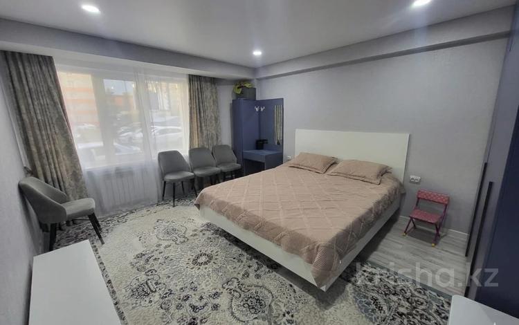 3-бөлмелі пәтер · 70 м² · 1/9 қабат, Казыбек Би 7/1, бағасы: 33 млн ₸ в Усть-Каменогорске — фото 10